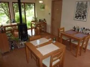 Guesthouse Mintaro Hut - Image 4