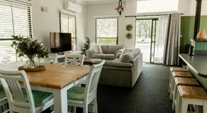 Chez Vous Villas Pokolbin - Image 4