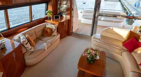 The Lux Yachts - Luxury Private Yacht Experience - Image 2