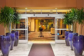 FairBridge Hotel by Concord Plaza - Image 3