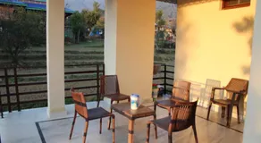 Aditya Homestay Bir-Billing surrounded by Mountains - Image 3