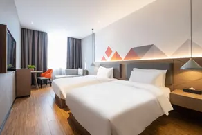 Borrman Hotel Zhonghsan Guzheng Huayi Plaza Light Rail Station - Image 4