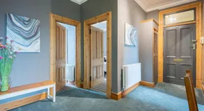 Bridge View Apartments - Image 4
