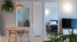 Beach Shack Amongst the Gum Trees - Image 2