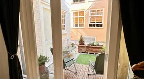 Leiden City Centre Canal View or Terrace View Apartments - Image 2