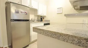 Stylish Austin Condo - Image 5