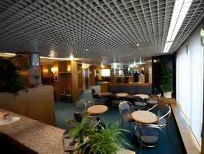 Plaza Hotel - Image 4