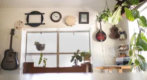 Creekside Artists Flat w Spa Tub & Garden! - Image 5