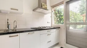 Cozy room in residential Alkmaar - Free parking - Image 5