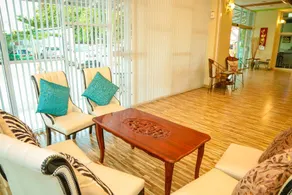 B Brand Hotel - Image 3