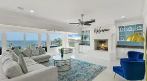 Bayfront Luxury House with Pool - Image 2