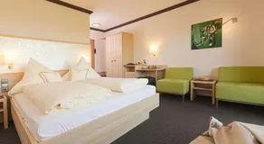 Haus Rebland Urlaubsglück-Hotel - Image 2