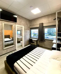 HOTEL TECH - Image 3