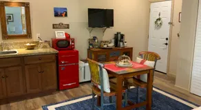 Kilauea House - Image 4
