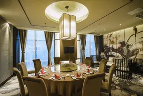 Sunlit Hotel - Image 3