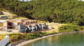 Gyeongnam goseong Hotel With7 - Image 3
