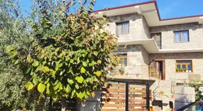 Stone House Hostel Elbasan - Image 4