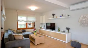 Home away from home - Image 2