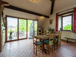 Peaceful Fontenelle Farmhouse - Image 3