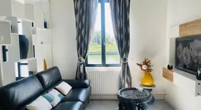 Belle Chambre Au fil de l'eau chambre d'hôte salon et cuisine partagés - Image 2