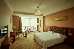 Super 8 Hotel (Rushan Shenzhen Road Branch) - Image 2