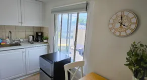 JstLikeHome - Old Ottawa Suite & Guesthouse - Image 5