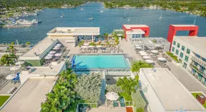Costa Hollywood Beach - Image 2