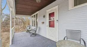Private Room Across from Como Lake - Juniper - Image 5