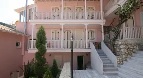 Ionis Hotel - Image 3