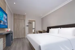 Hanting Hotel Fenghuang Ancient City - Image 4