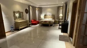Lakeshore Enclave - BANANI - Image 2