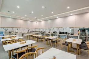 Vienna Hotel Huizhou Zhongxin - Image 4