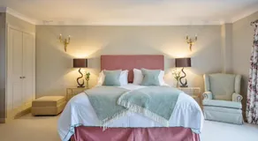 Marlborough Arms - Image 2