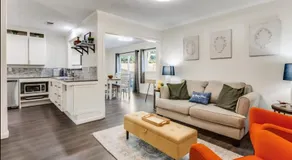 Pet Friendly Home with Hot Tub - Sleeps 8 - Image 2
