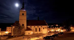 Pokoj v zámeckém stylu na náměstí Republiky - Image 4