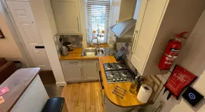 Apple Street Cottage - Image 3