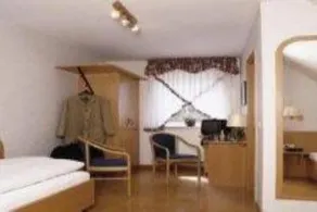 Hotel zur Linde - Image 2