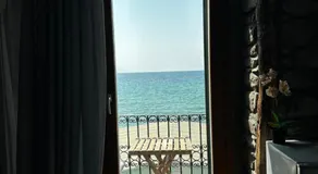 Leeon seaside - Image 3