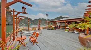 Cat Ba Fishing Village Bay House - Image 2