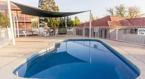 Bathurst Motor Inn - Image 2