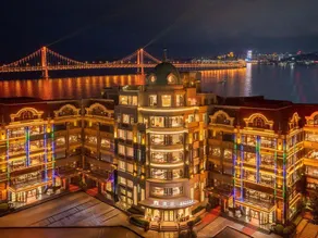 Dalian Jinse Sea View Art Homestay (Xinghai Square Branch) - Image 3