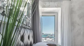 Royal View - Image 2
