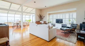 Dreamy 3-Story House : Sunroom + City Skyline View - Image 2