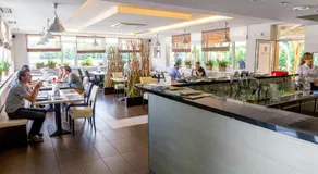 Hotel Lion - Image 2