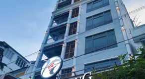 N5 Ratchawong Hostel - Image 3