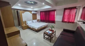 Hotel Paradise - Image 2