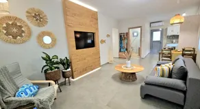 Aeraki Luxury Apartment - Image 2