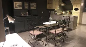 chez Suzanne - Image 3