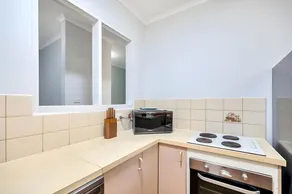 Tropical 2BR Darwin Oasis - Image 5