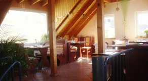 Landhotel Weingut Schulze - Image 3